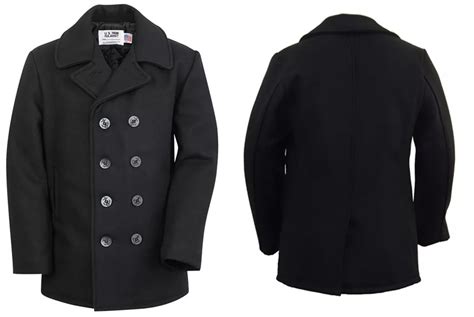 The Evolution Of The Peacoat: A Dive Into Its History And Fabric.